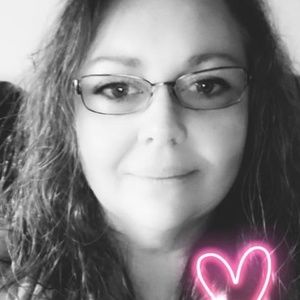 Meet your Posher, Cassandra